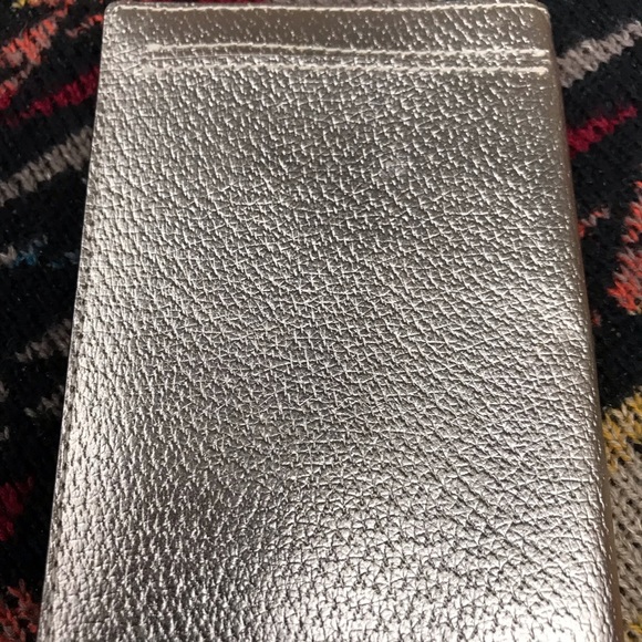 Kate Spade RoseGold Passport Holder retired - Picture 7 of 14